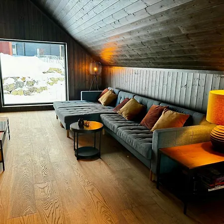 Modern Overlooking Gudbrandsdalen Øyer