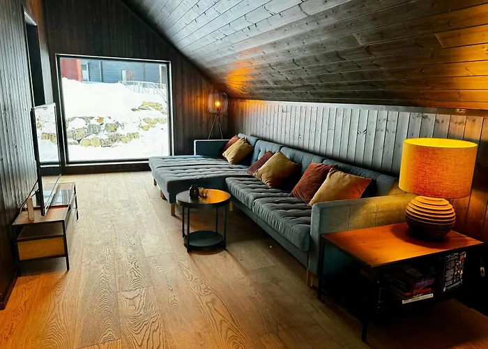 Modern Overlooking Gudbrandsdalen Øyer